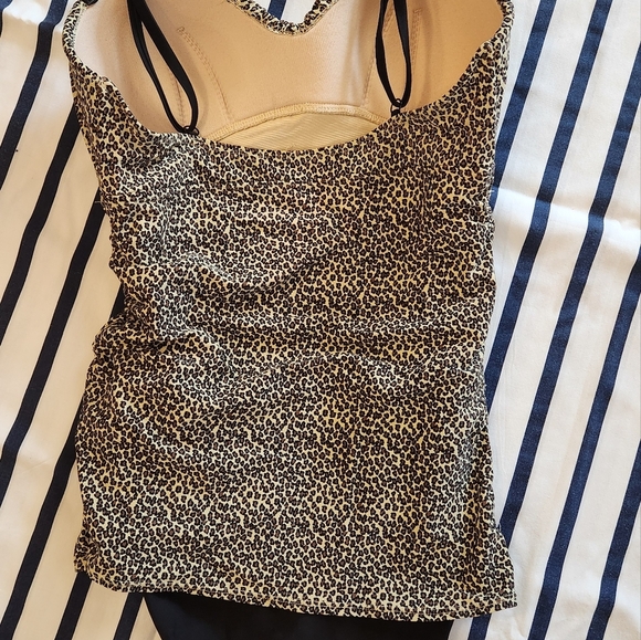 Old Navy Womens Medium Leopard Print Bathing Suit. Spaghetti Straps - Picture 6 of 13